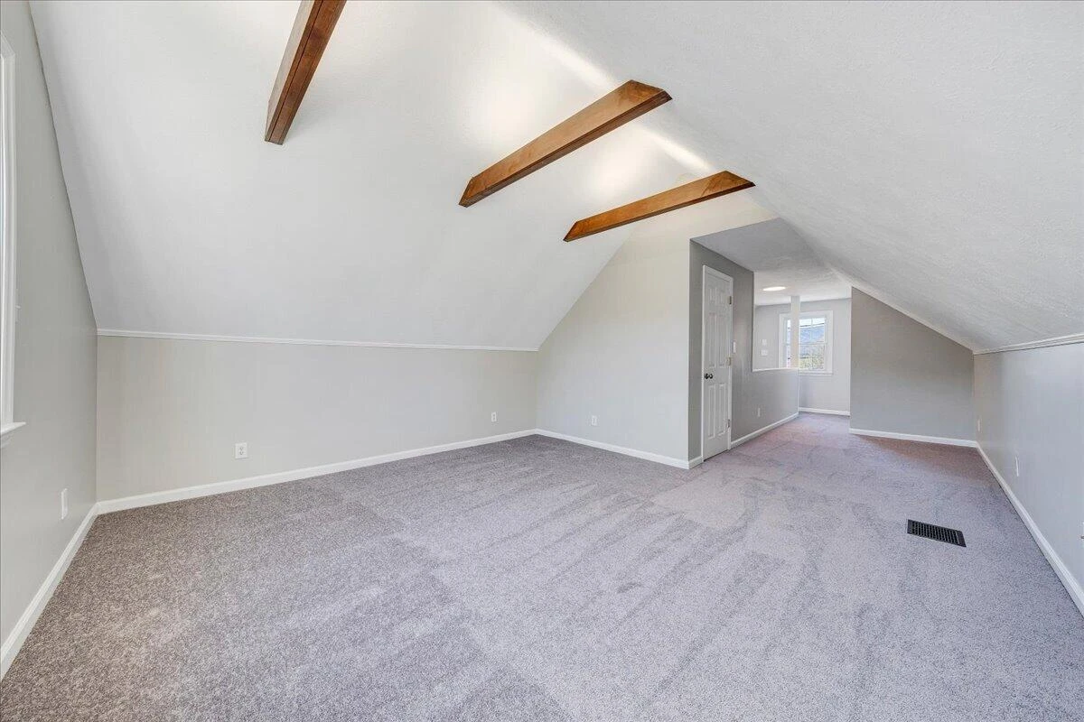 2105 Mountain AVE - Photo 29