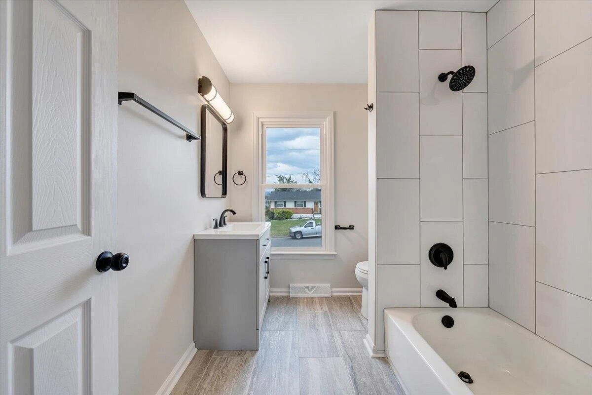 1801 Franwill AVE NW - Photo 18