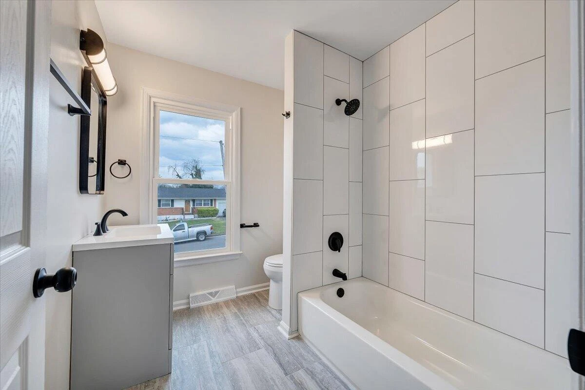 1801 Franwill AVE NW - Photo 19
