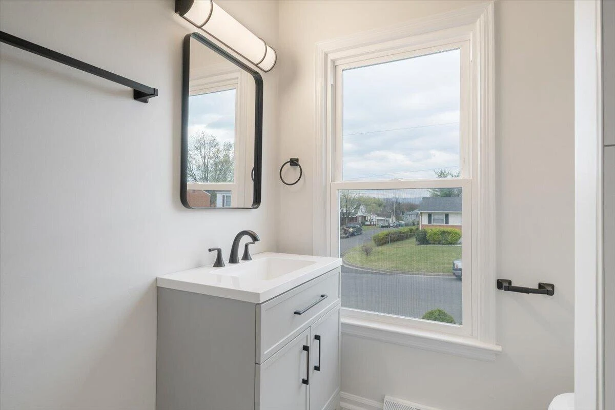 1801 Franwill AVE NW - Photo 21