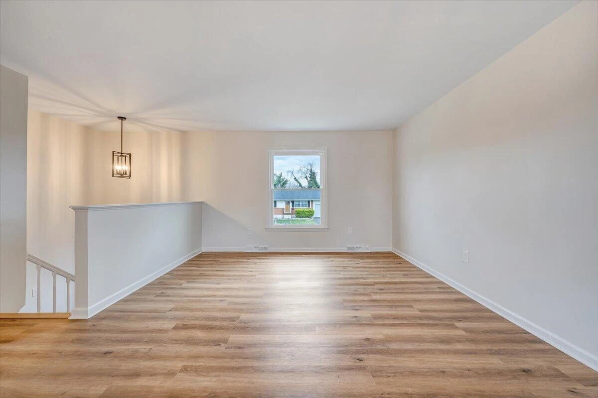 1801 Franwill AVE NW - Photo 4
