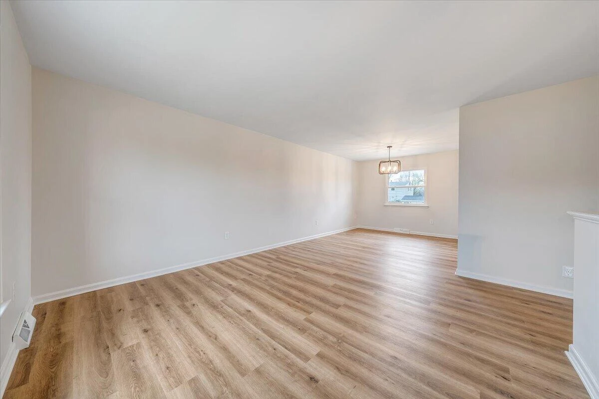 1801 Franwill AVE NW - Photo 5