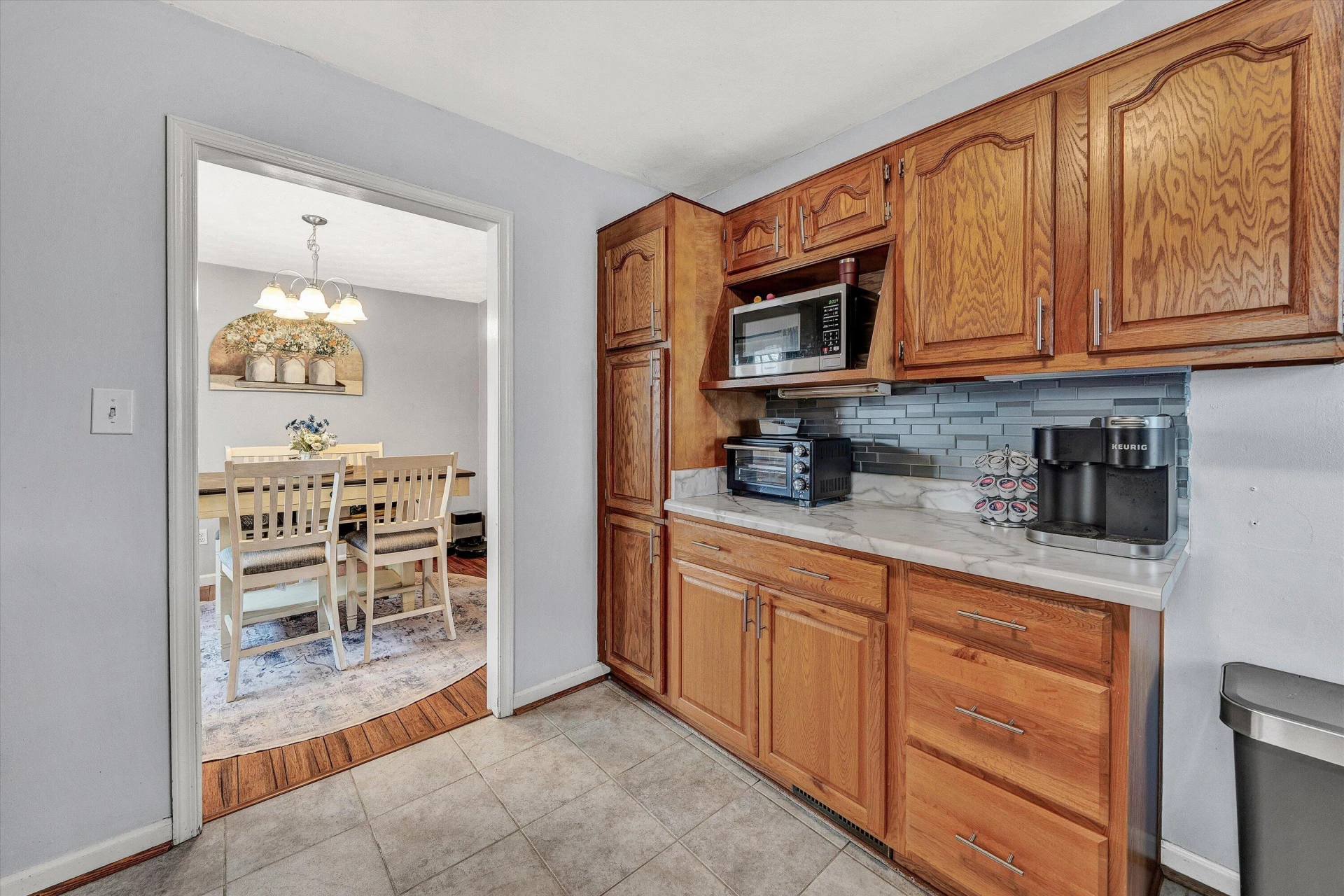 1740 Parker LN - Photo 11