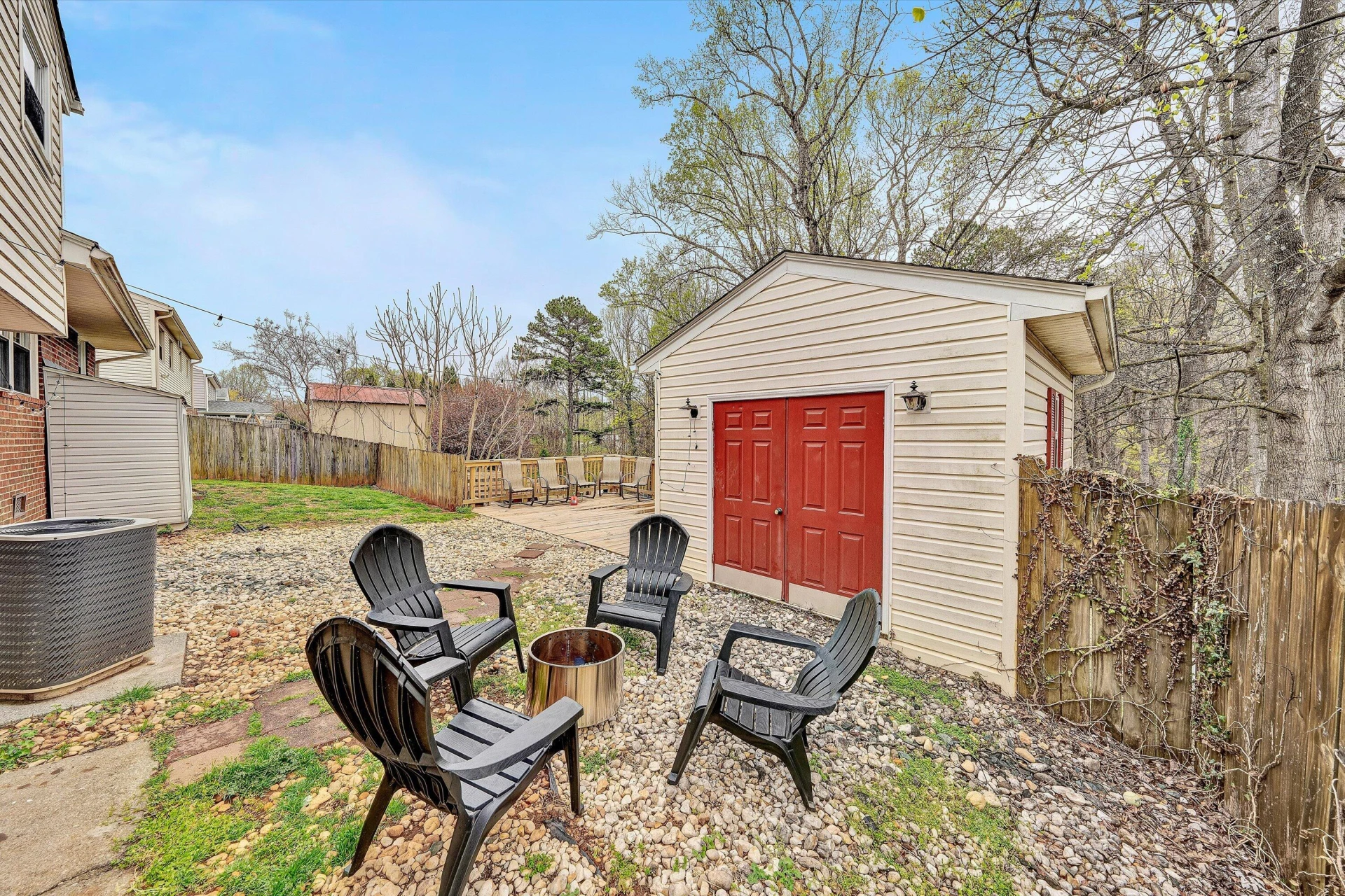 1740 Parker LN - Photo 24