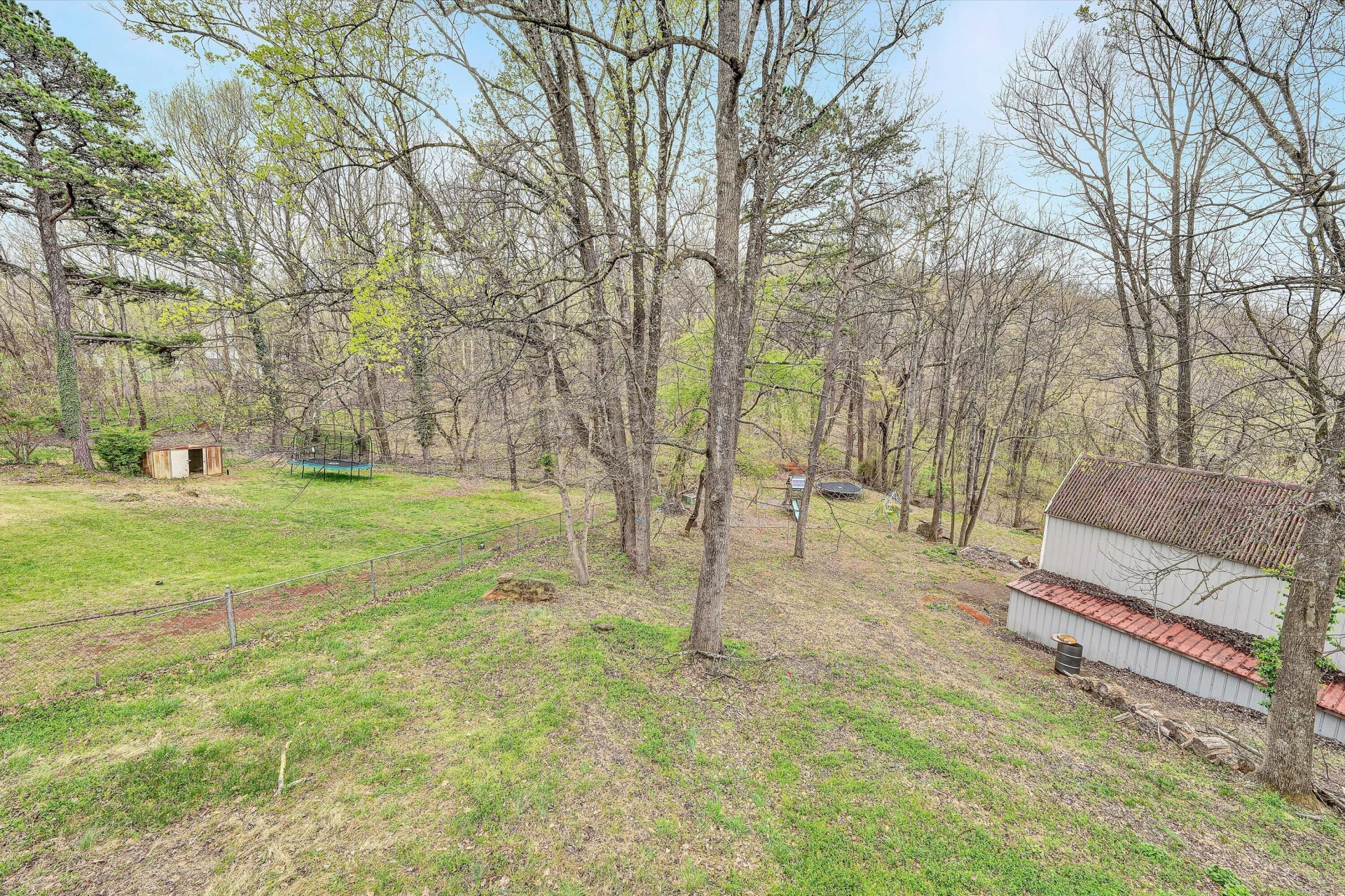 1740 Parker LN - Photo 28