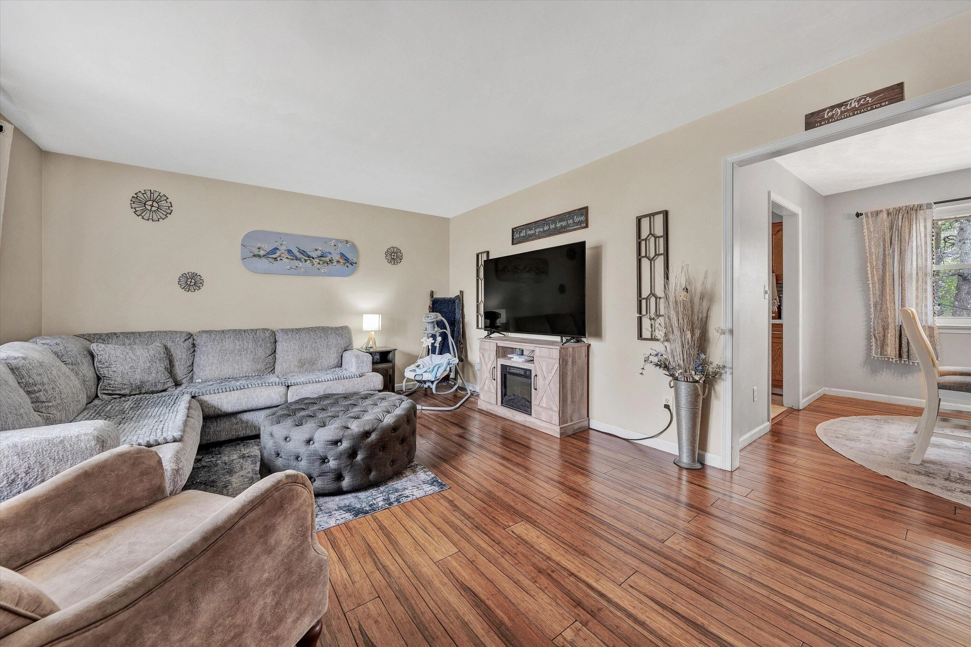 1740 Parker LN - Photo 5