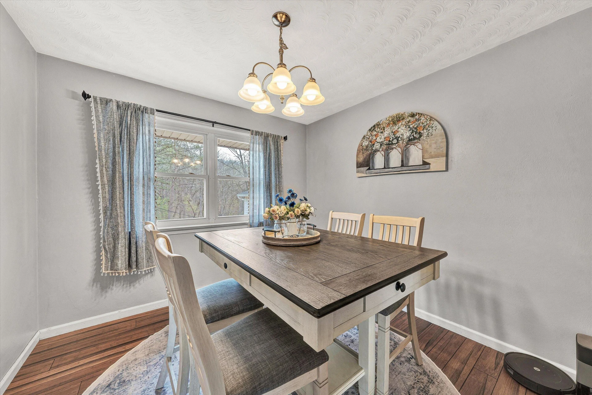 1740 Parker LN - Photo 8