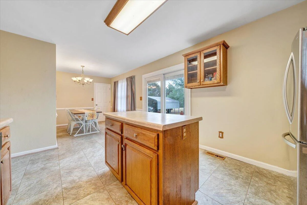 1905 Mount Joy RD - Photo 13