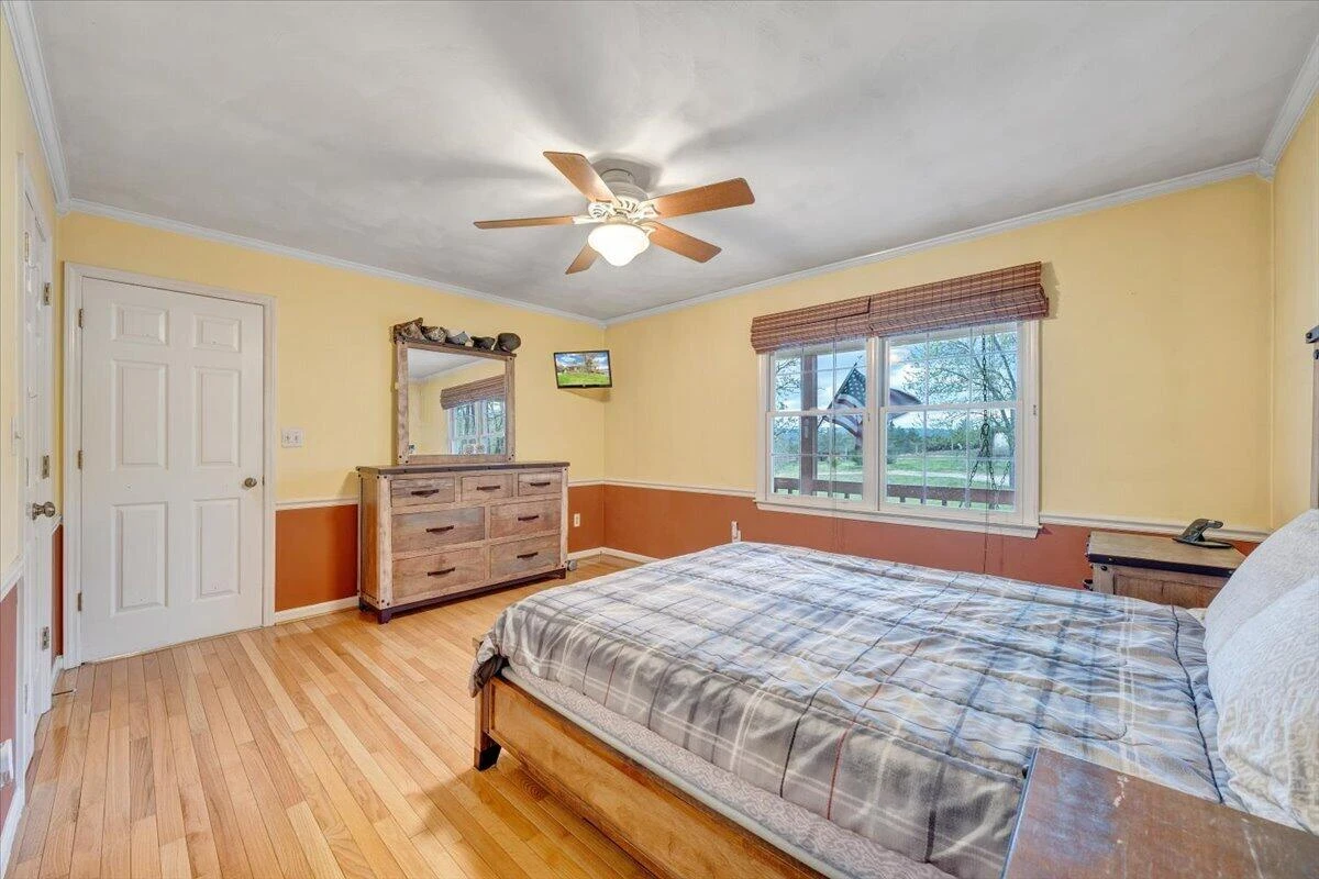 1905 Mount Joy RD - Photo 20