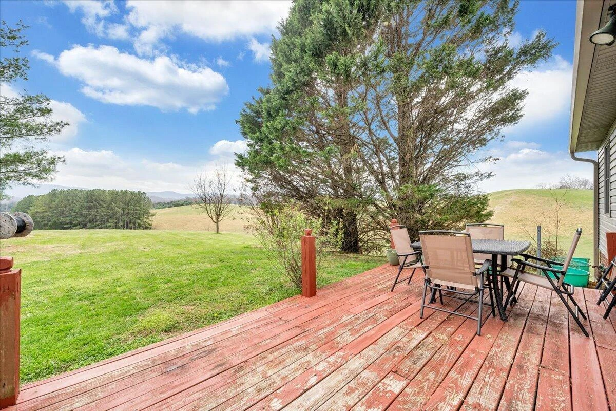 1905 Mount Joy RD - Photo 42