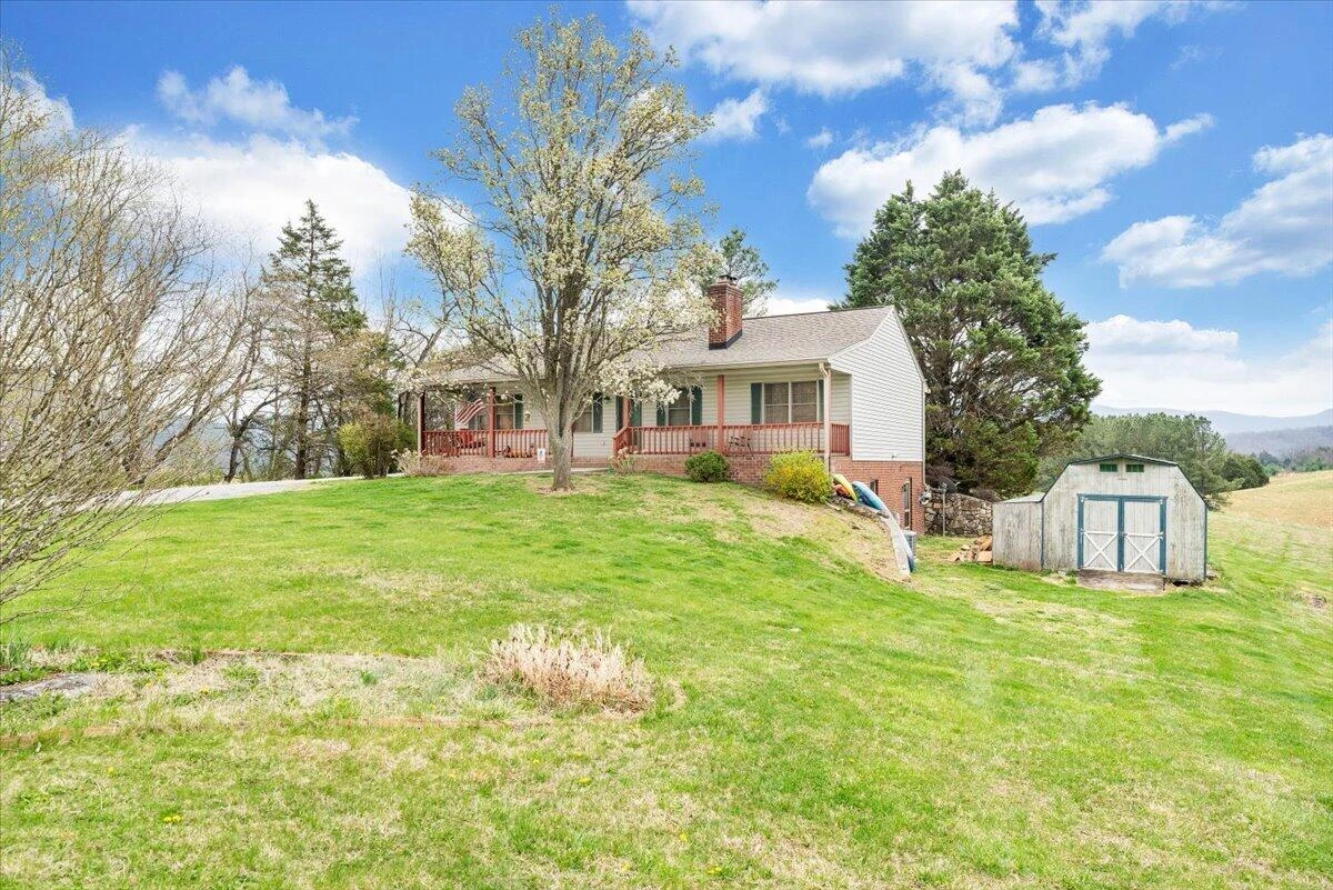 1905 Mount Joy RD - Photo 55