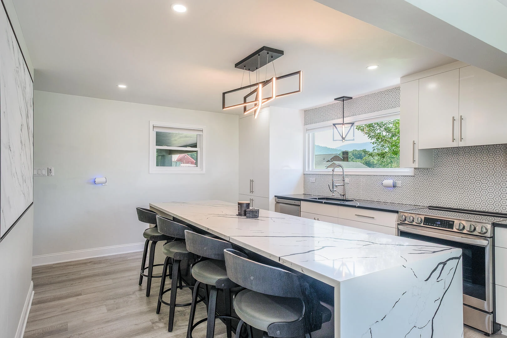 1307 S Massie AVE - Photo 13