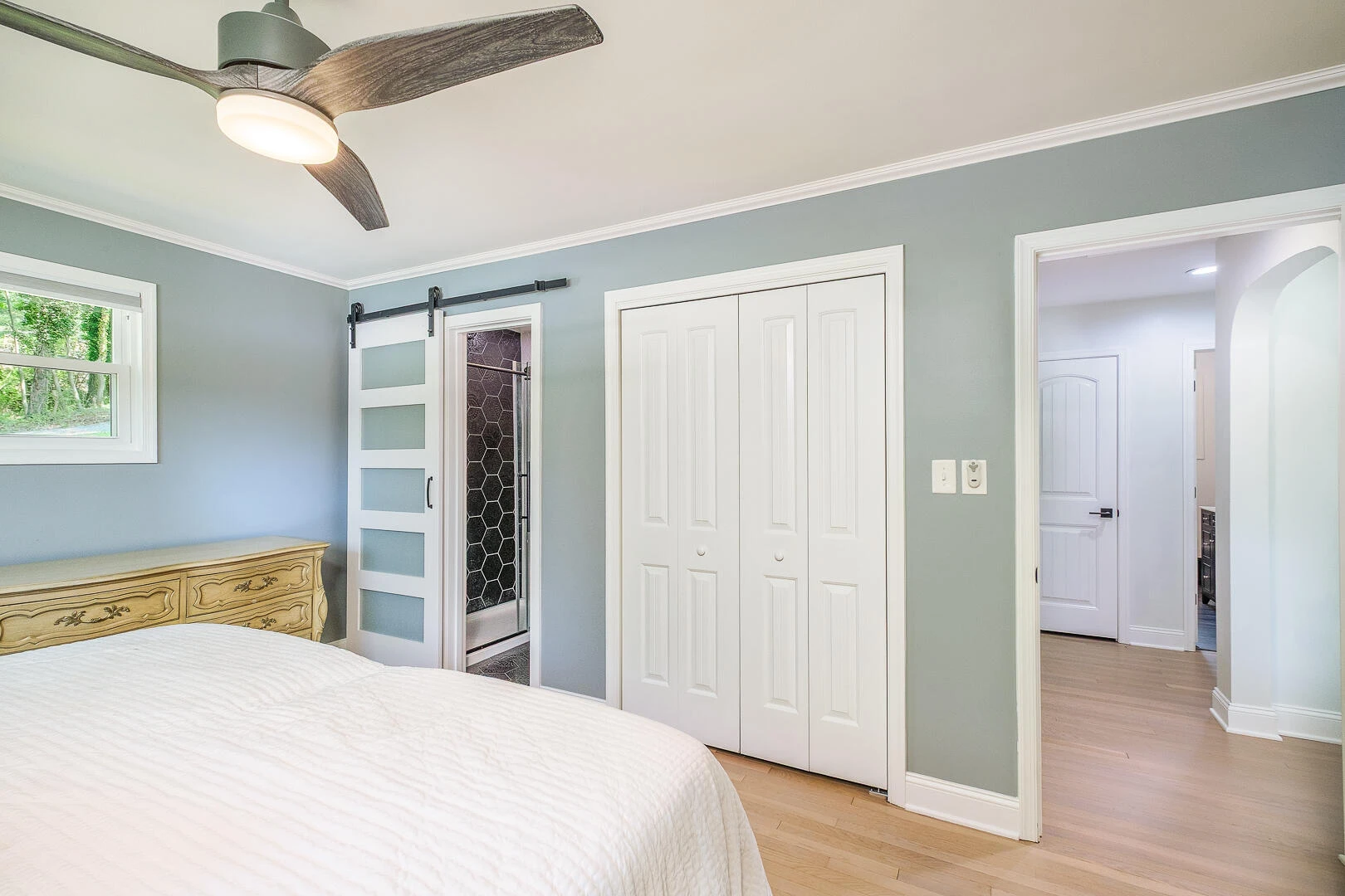 1307 S Massie AVE - Photo 22