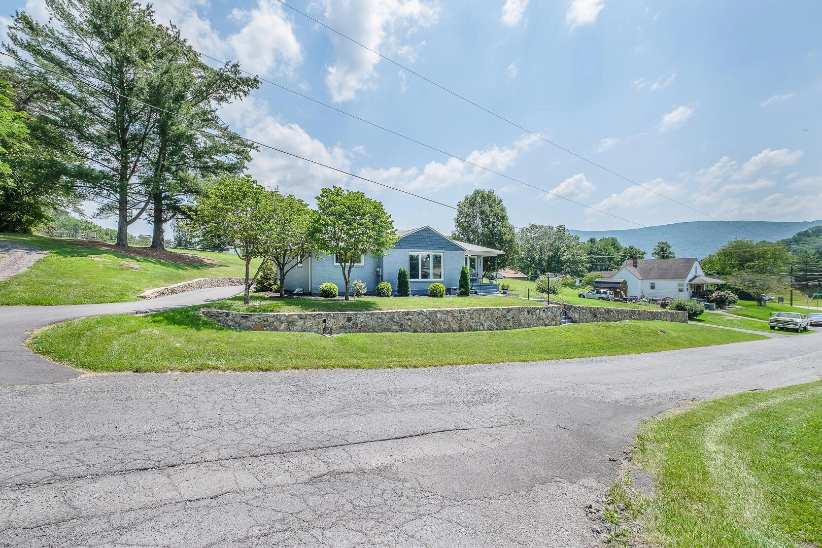 1307 S Massie AVE - Photo 3