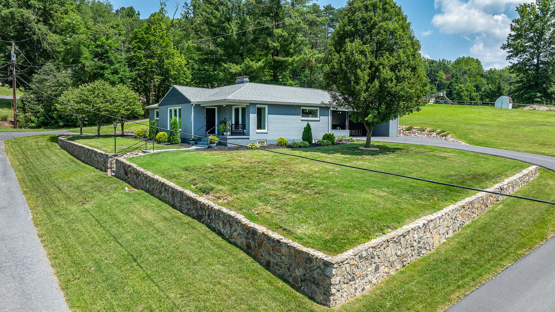 1307 S Massie AVE - Photo 6