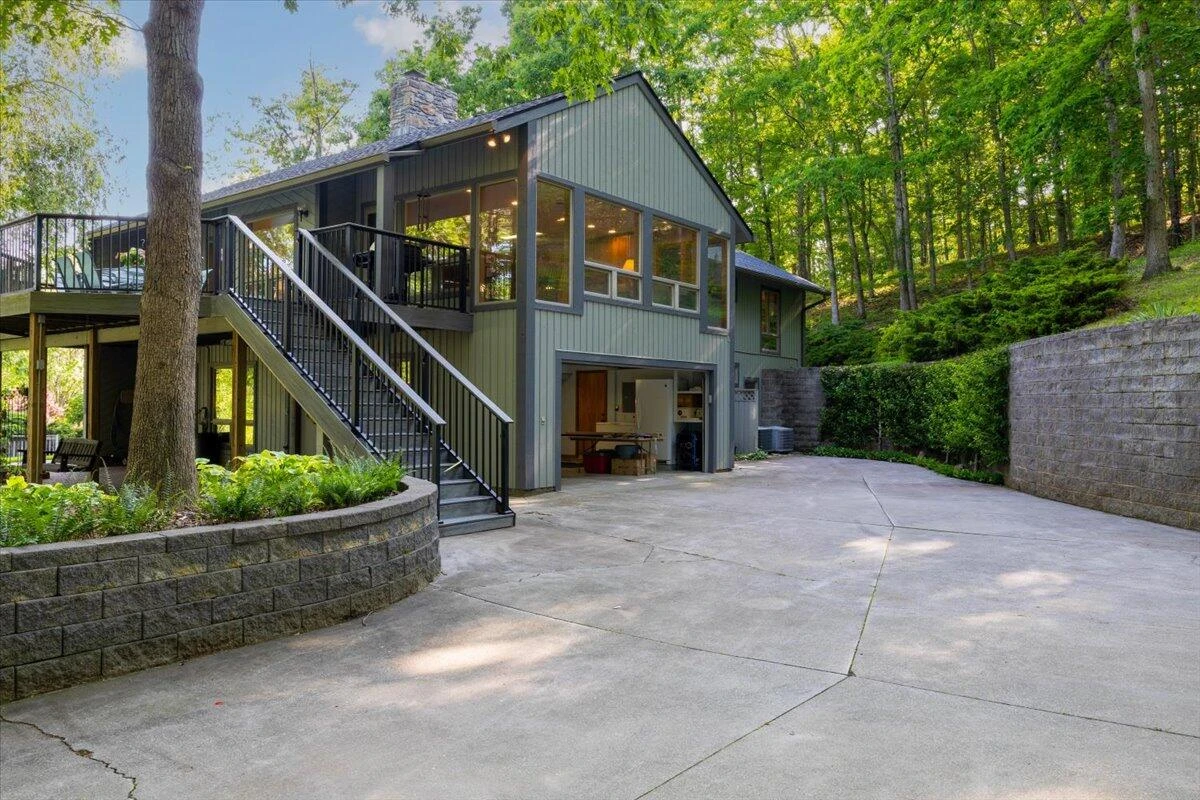 701 Bishop RD - Photo 12
