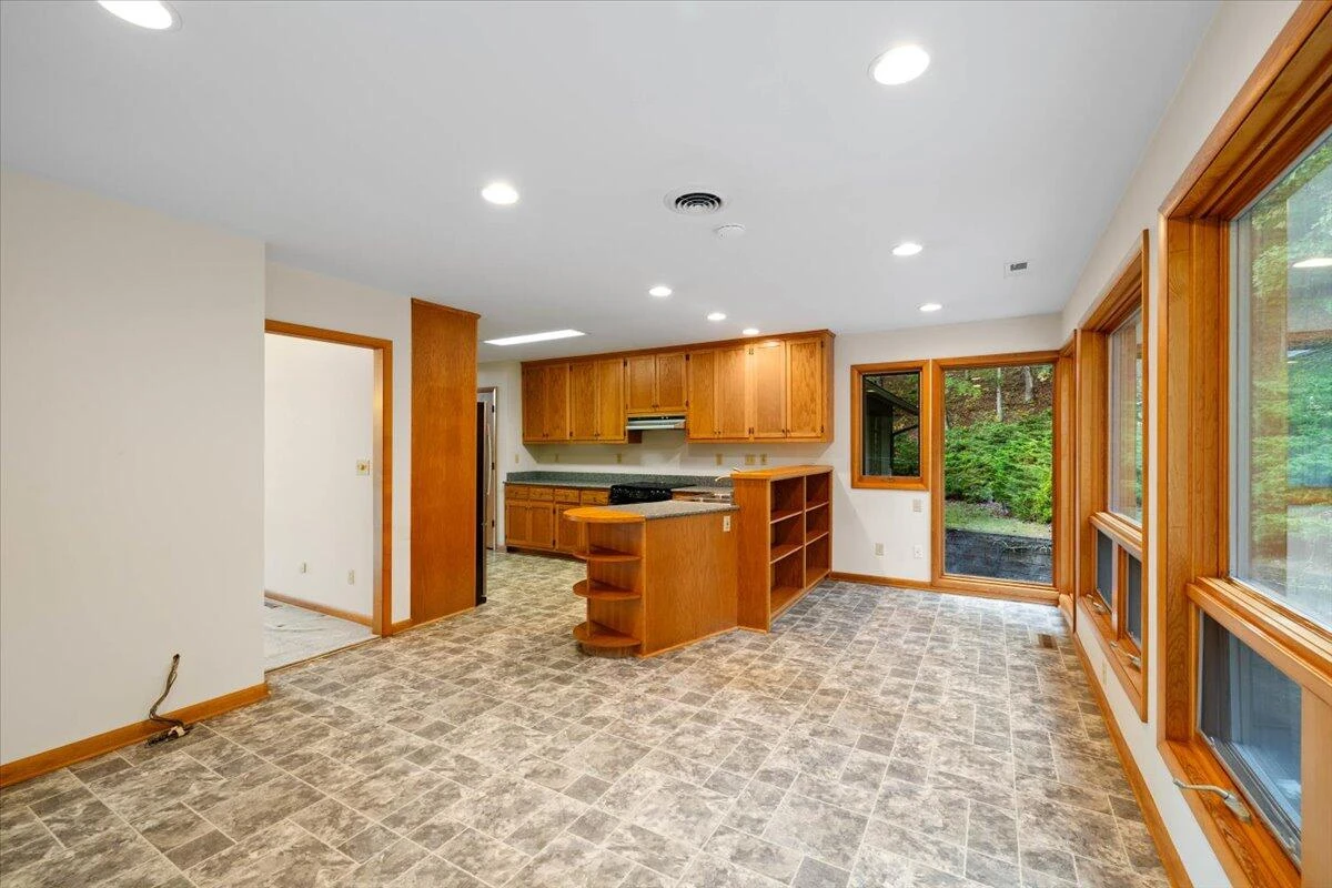 701 Bishop RD - Photo 20