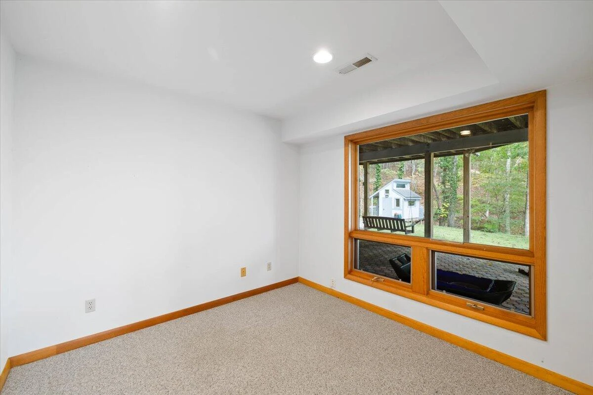 701 Bishop RD - Photo 33
