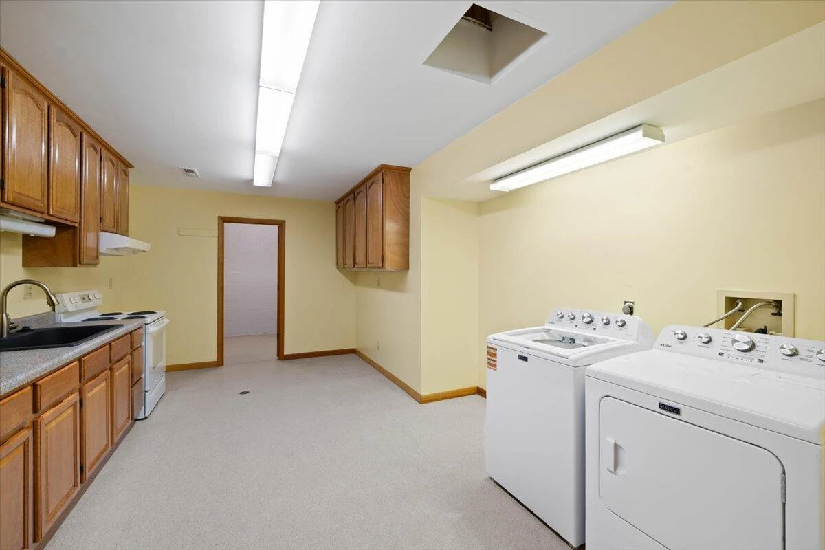 701 Bishop RD - Photo 34