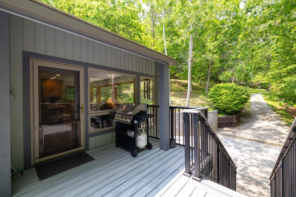 701 Bishop RD - Photo 45