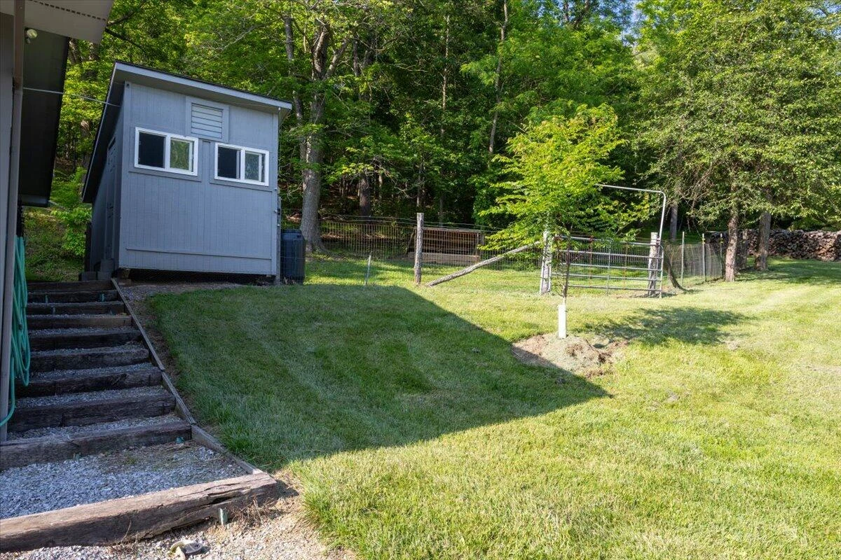 701 Bishop RD - Photo 75