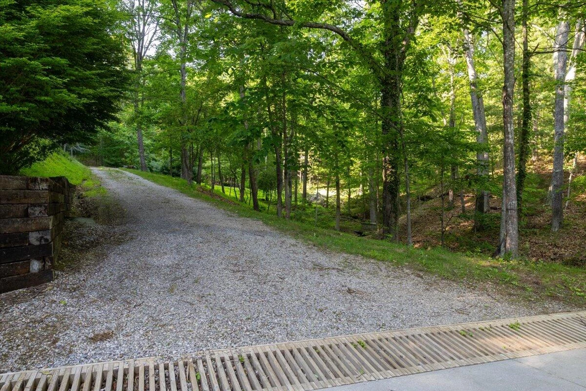 701 Bishop RD - Photo 98