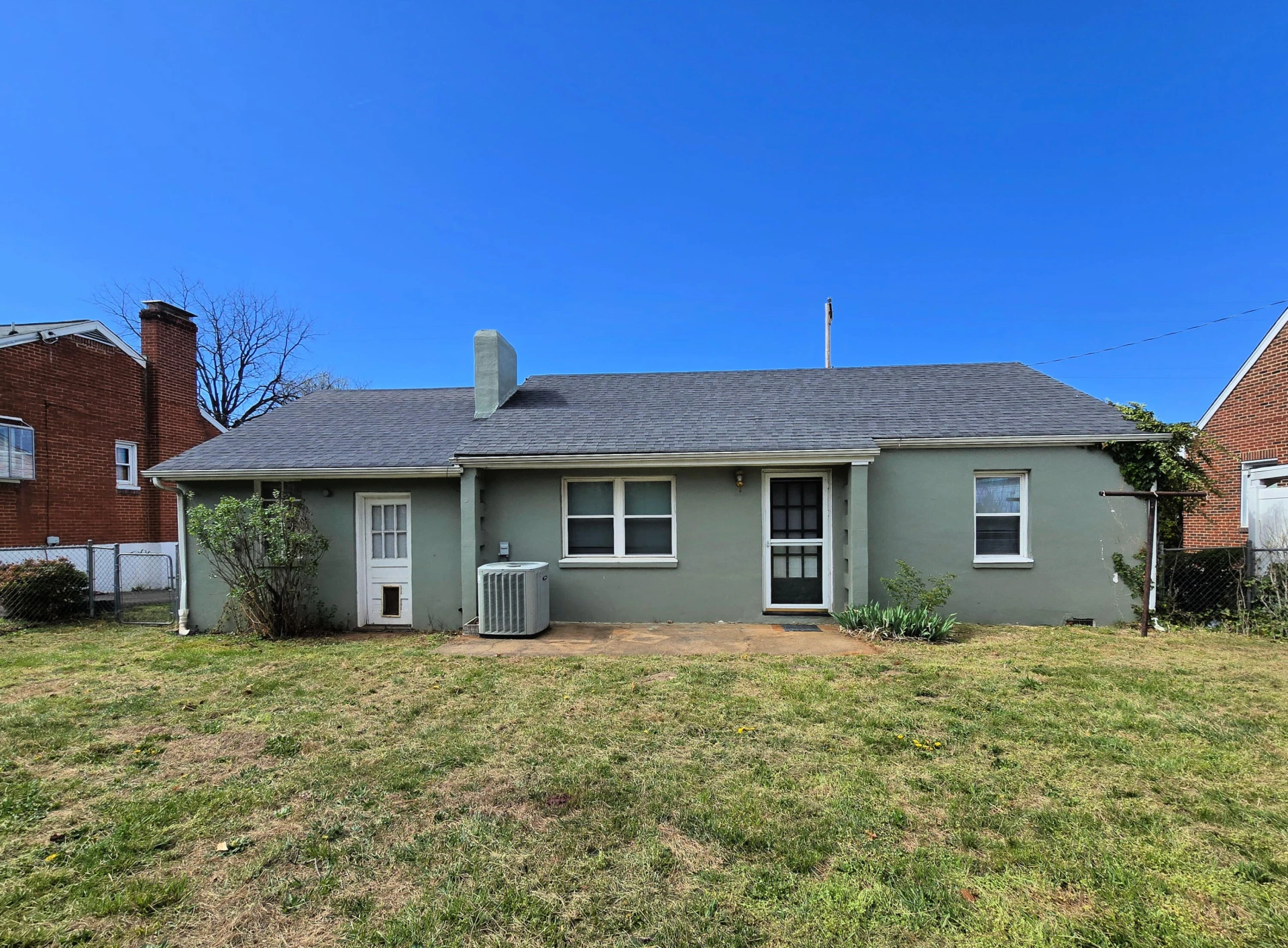 914 Whitney AVE NW - Photo 14