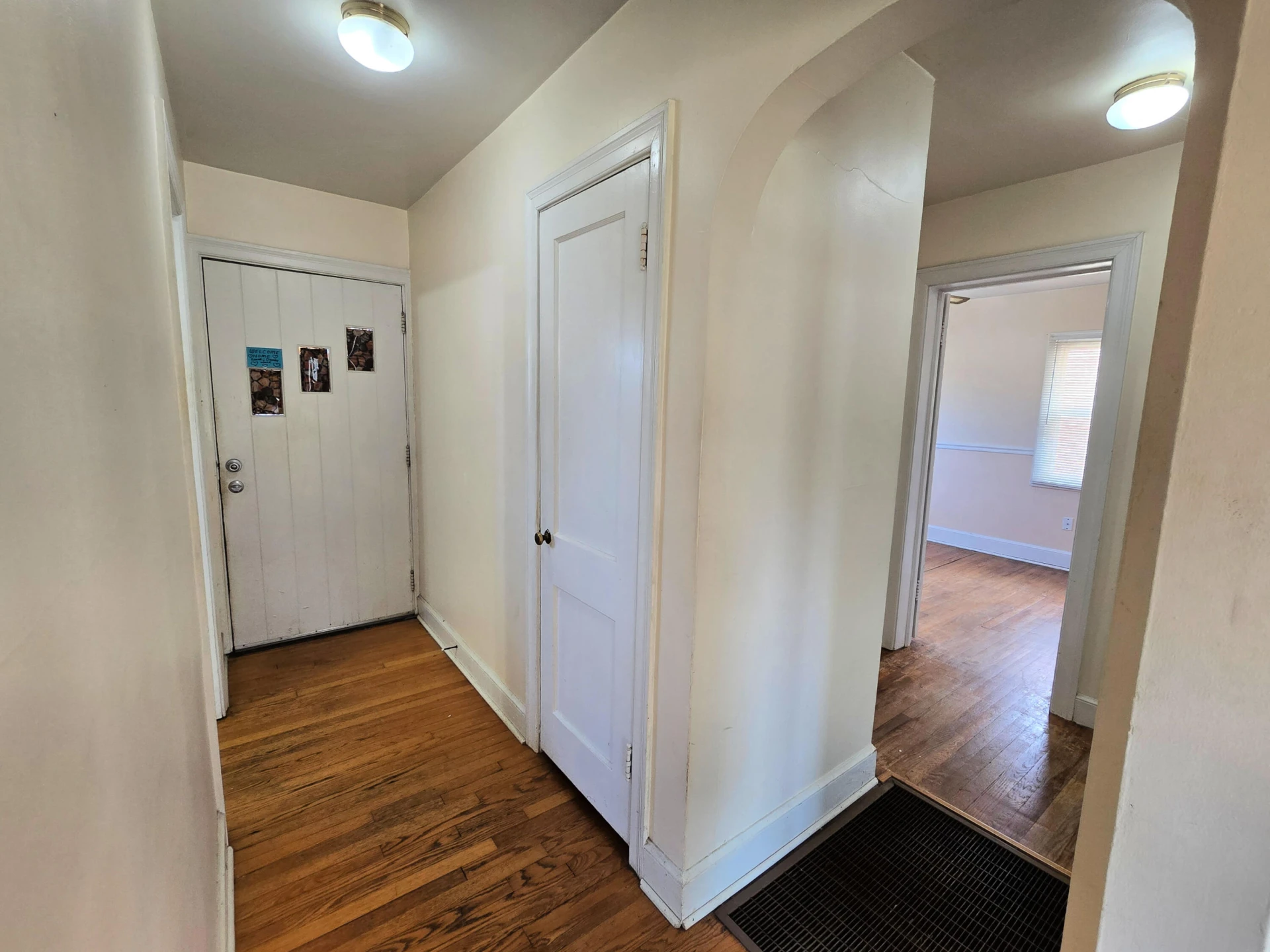 914 Whitney AVE NW - Photo 2