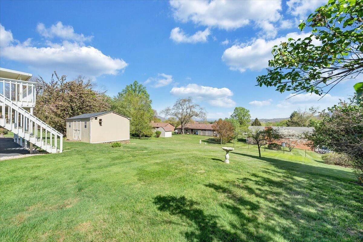 139 Winesap RD - Photo 64