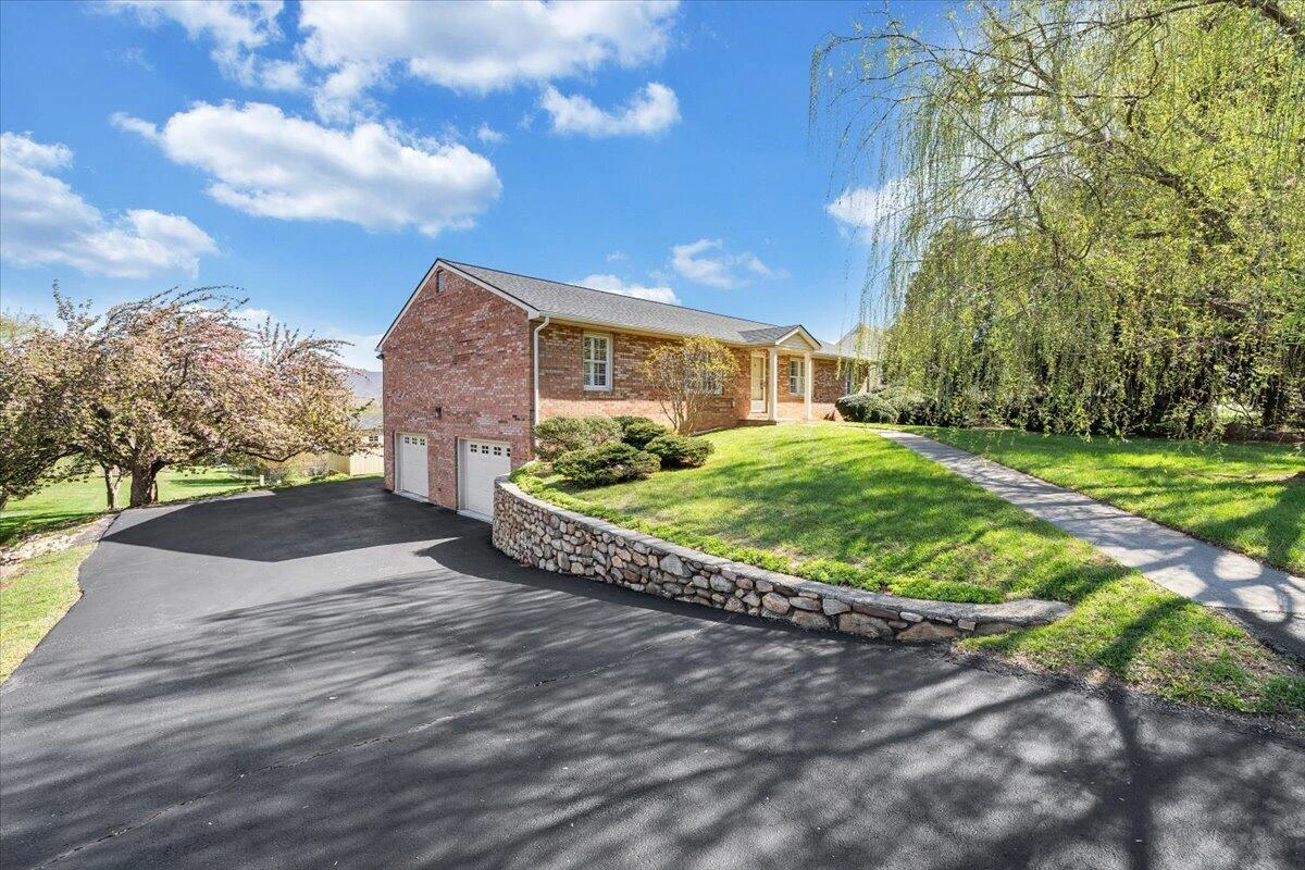139 Winesap RD - Photo 70