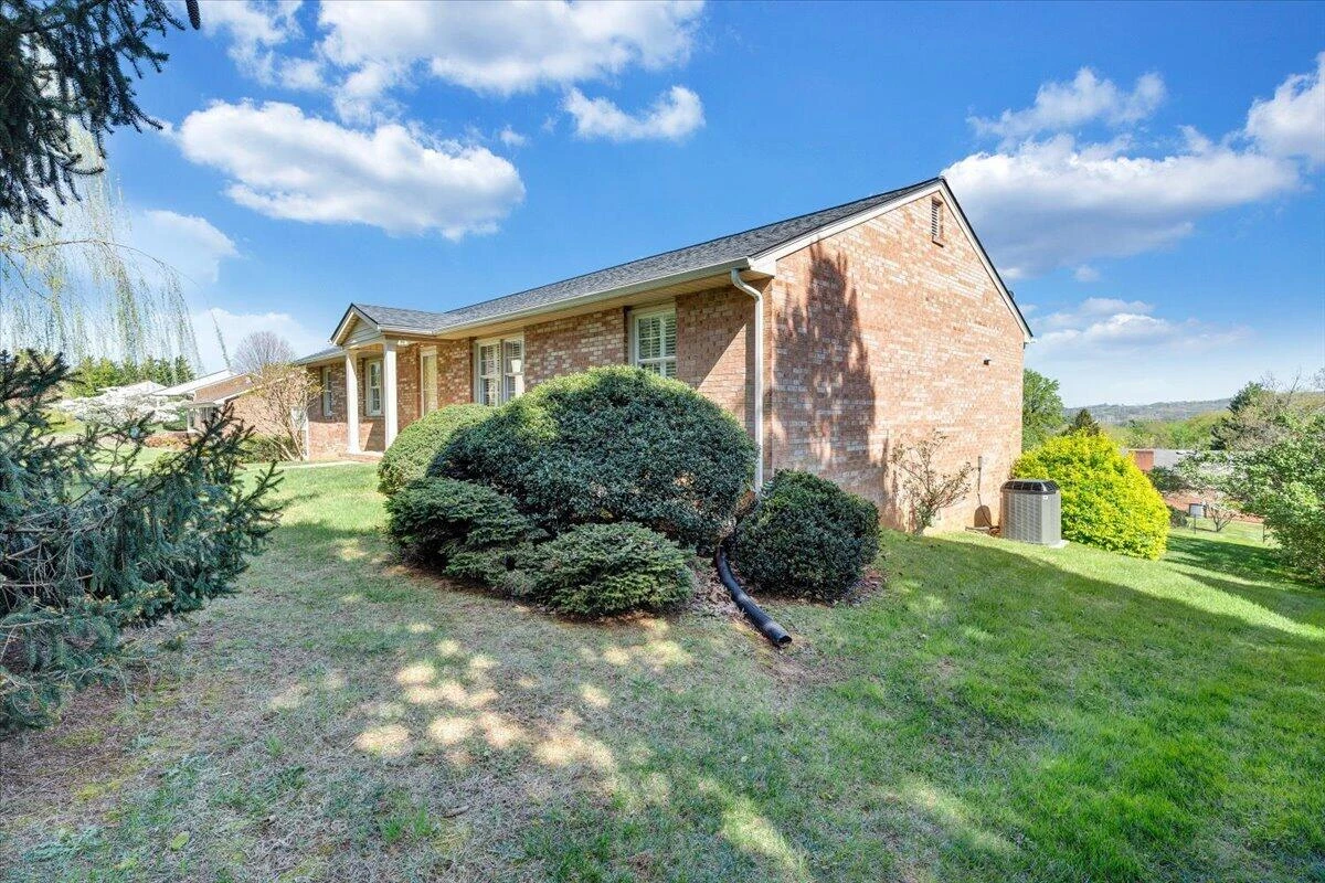 139 Winesap RD - Photo 74