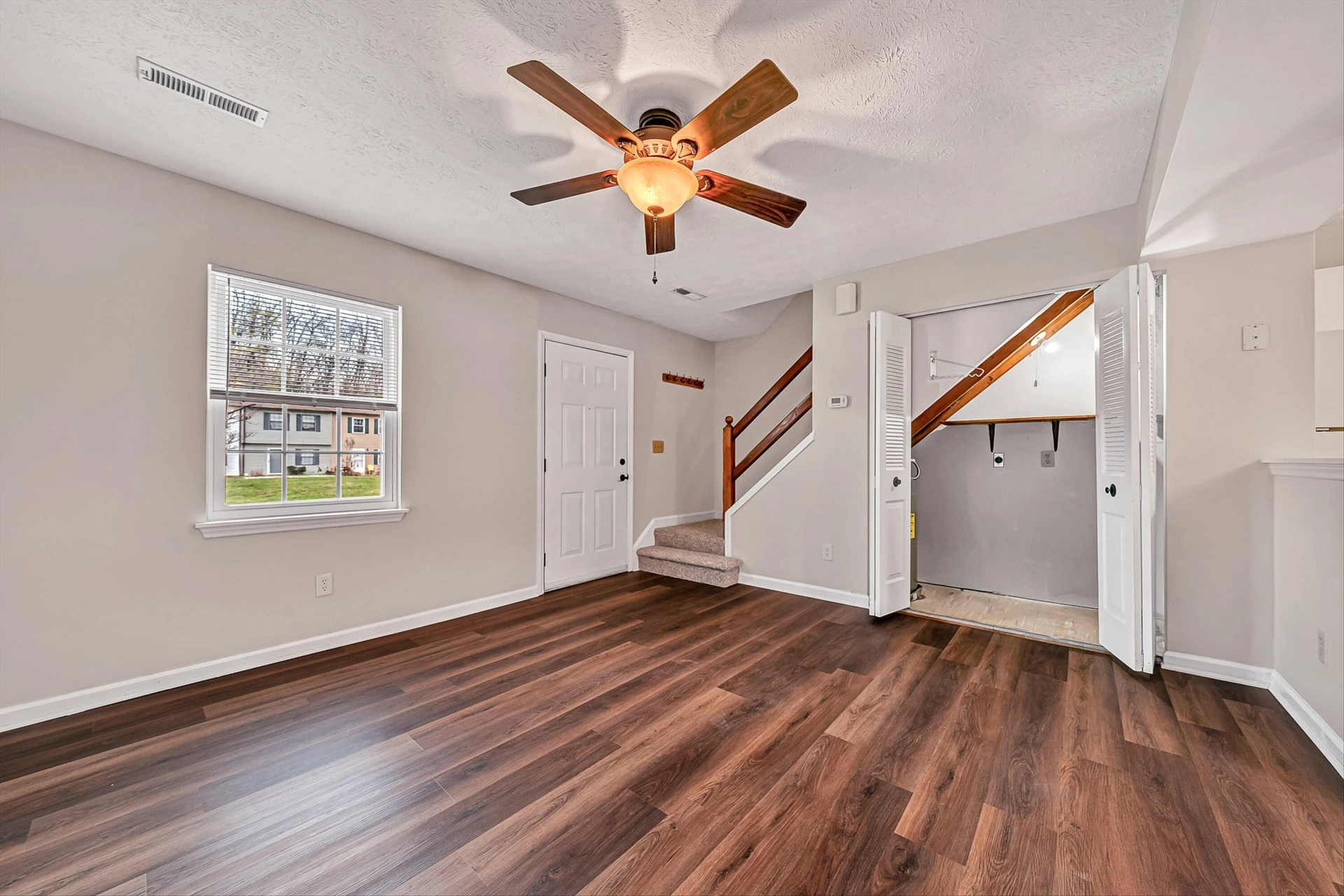 162 Tinkerview DR - Photo 5