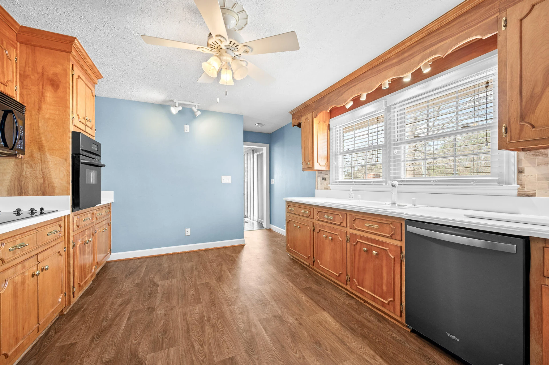 1128 Snead CIR - Photo 18