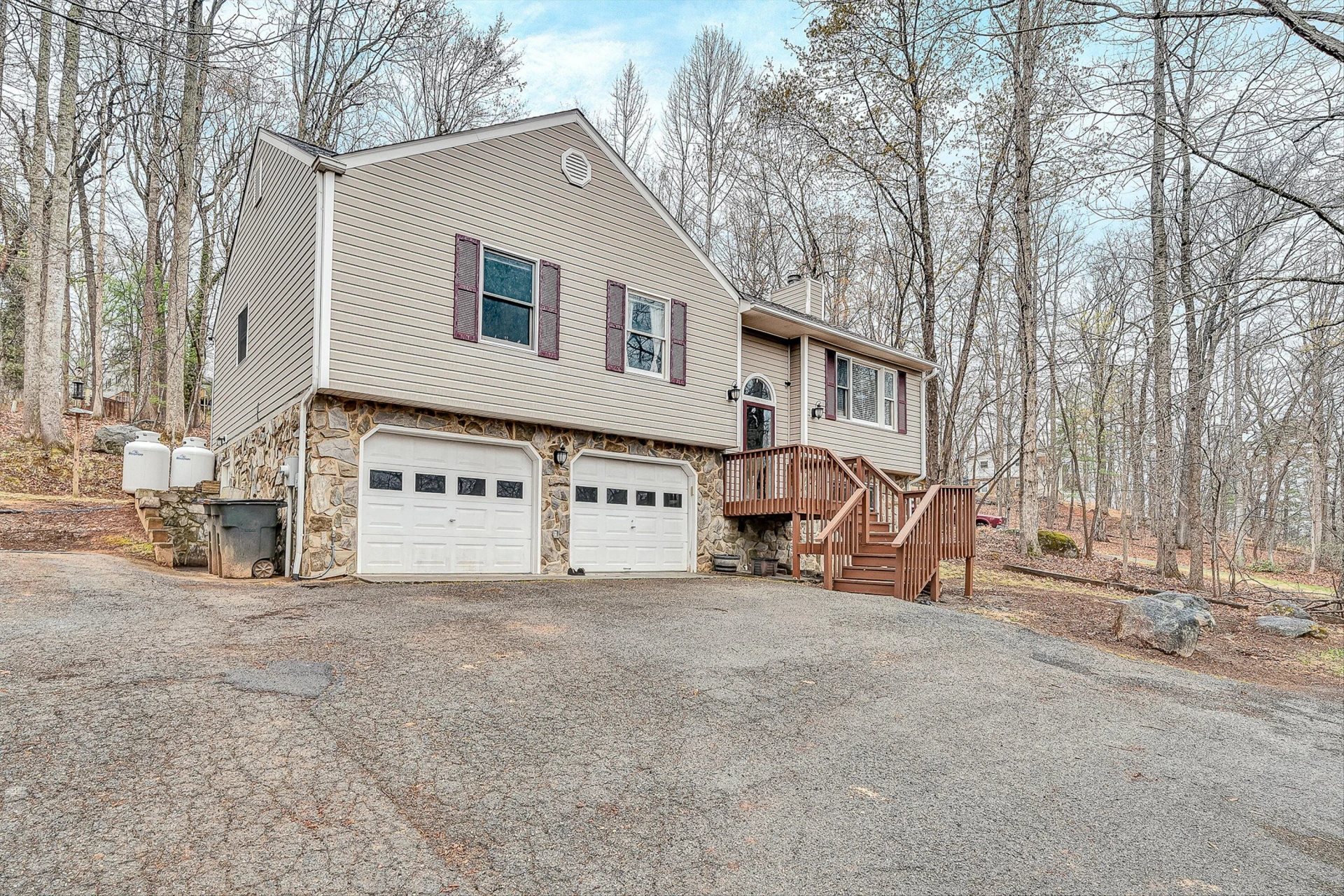 769 Lakeshore Terrace RD - Photo 2
