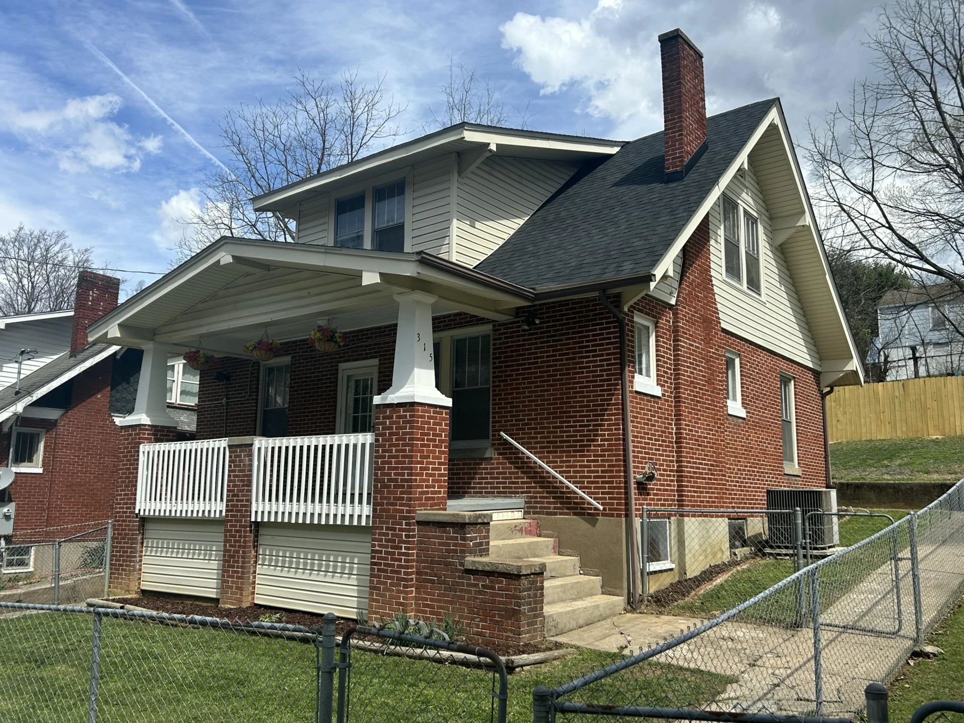 315 S Washington AVE