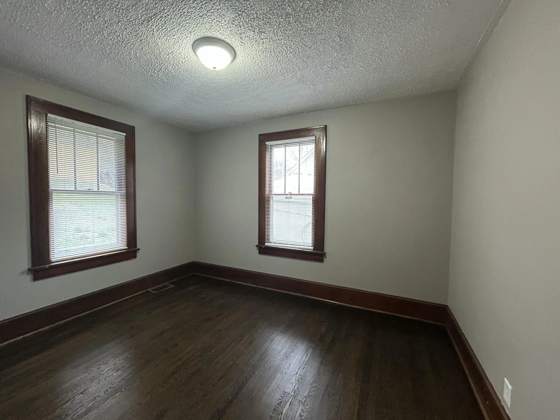 315 S Washington AVE - Photo 12