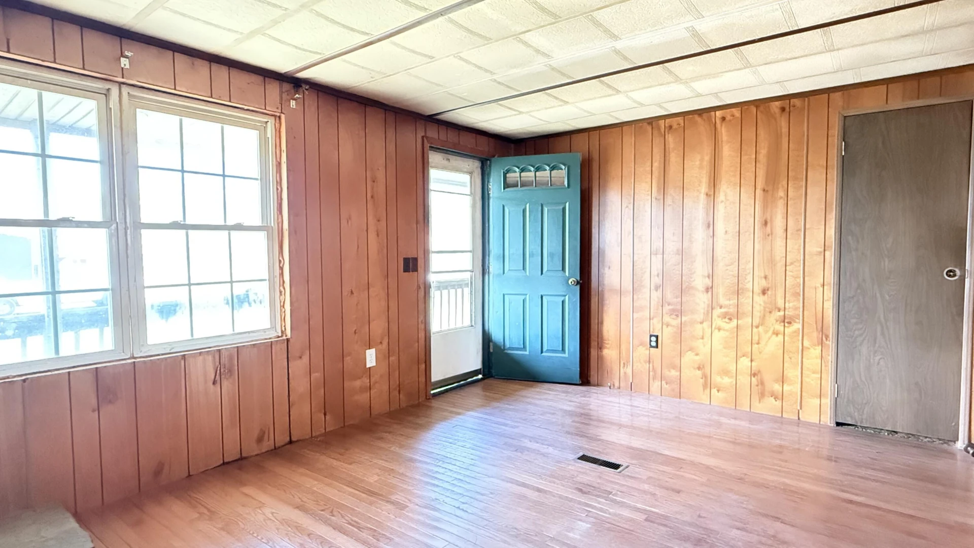 338 4th ST - Photo 11