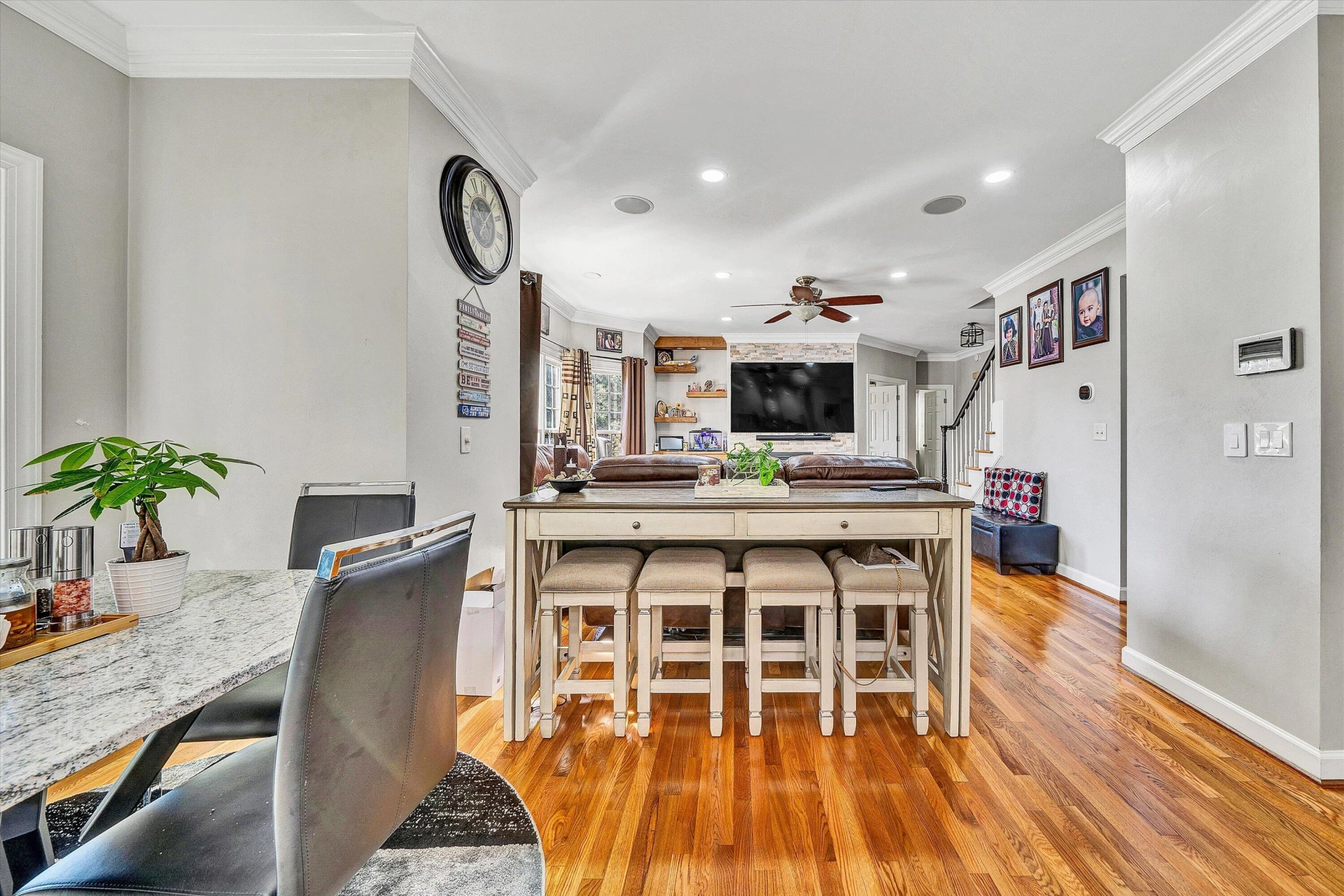 1107 Belcroft CT - Photo 16