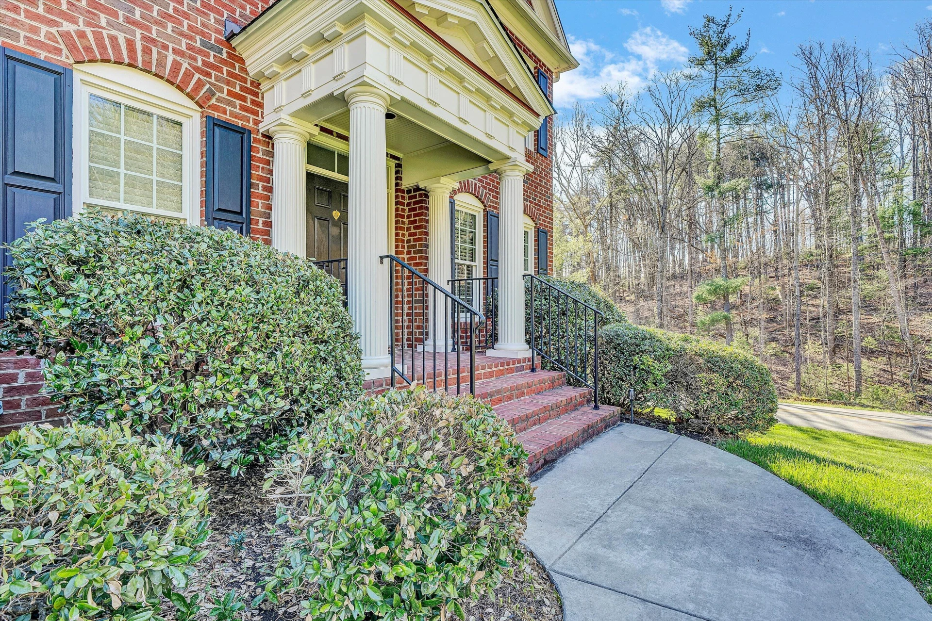 1107 Belcroft CT - Photo 4