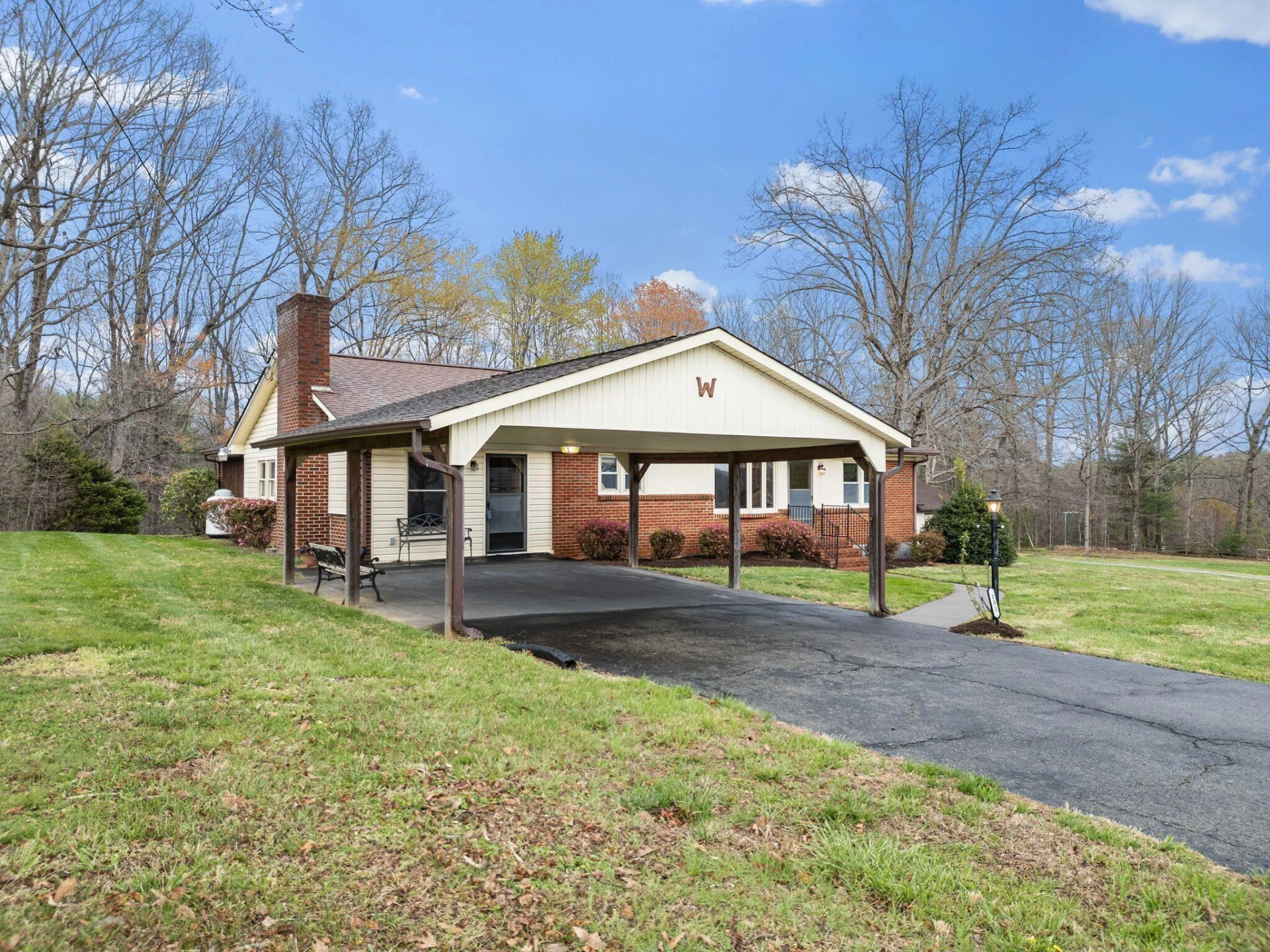 131 Ruritan RD - Photo 2