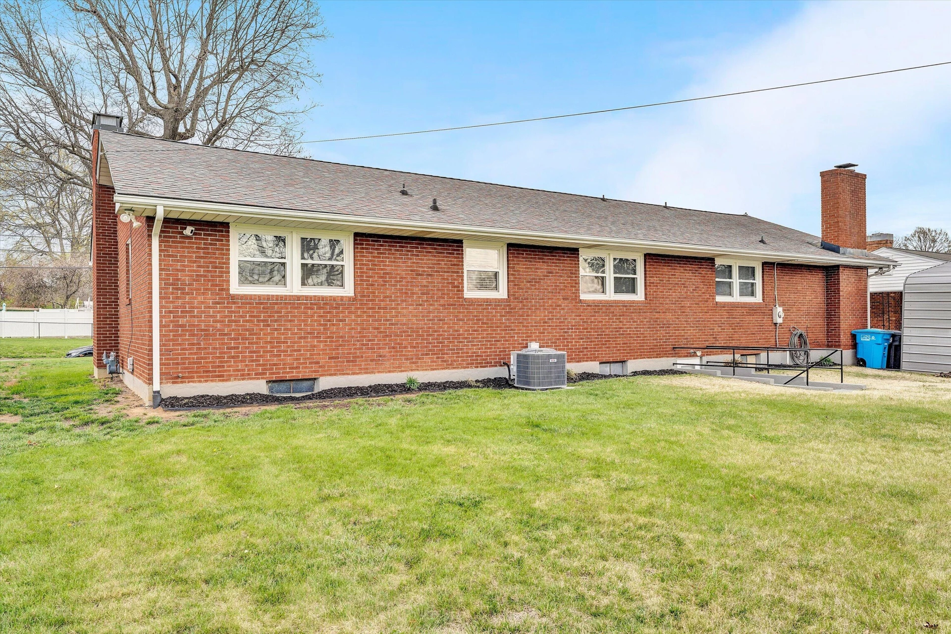 3411 Frontier RD NW - Photo 27