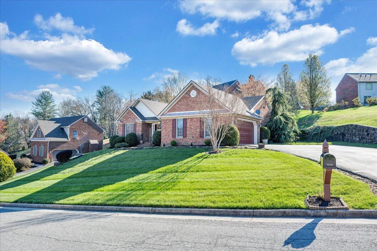 7973 Hollins Court DR - Photo 2