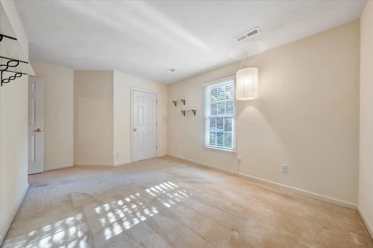 7973 Hollins Court DR - Photo 28