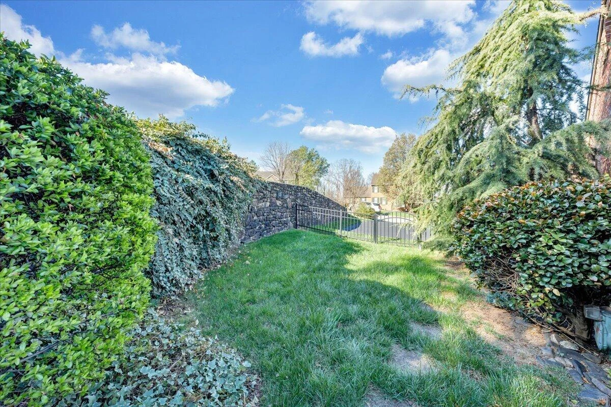 7973 Hollins Court DR - Photo 33