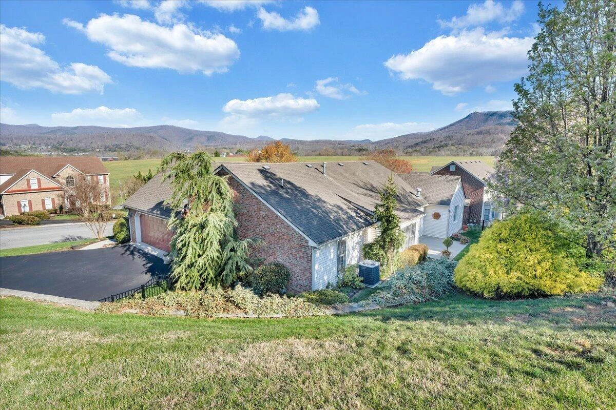 7973 Hollins Court DR - Photo 42
