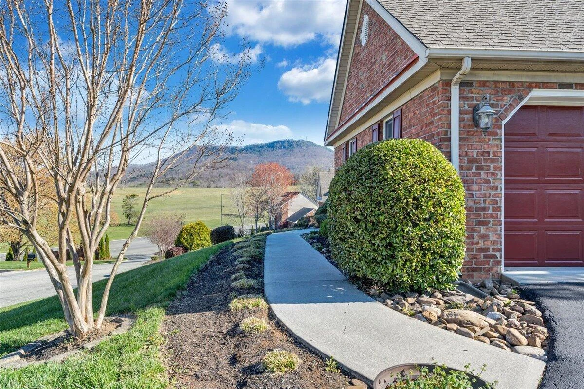 7973 Hollins Court DR - Photo 44