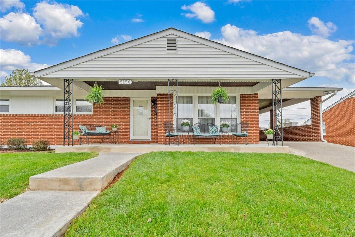 5156 Hazelridge RD NW - Photo 3