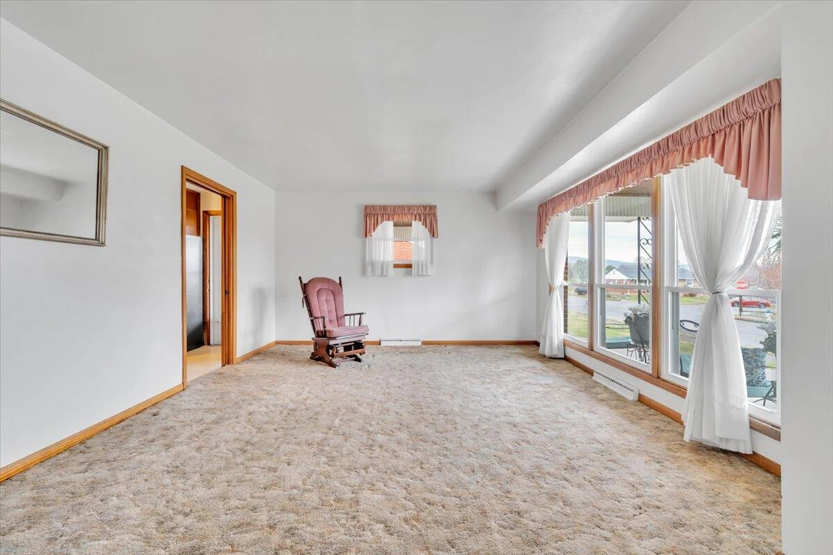 5156 Hazelridge RD NW - Photo 4