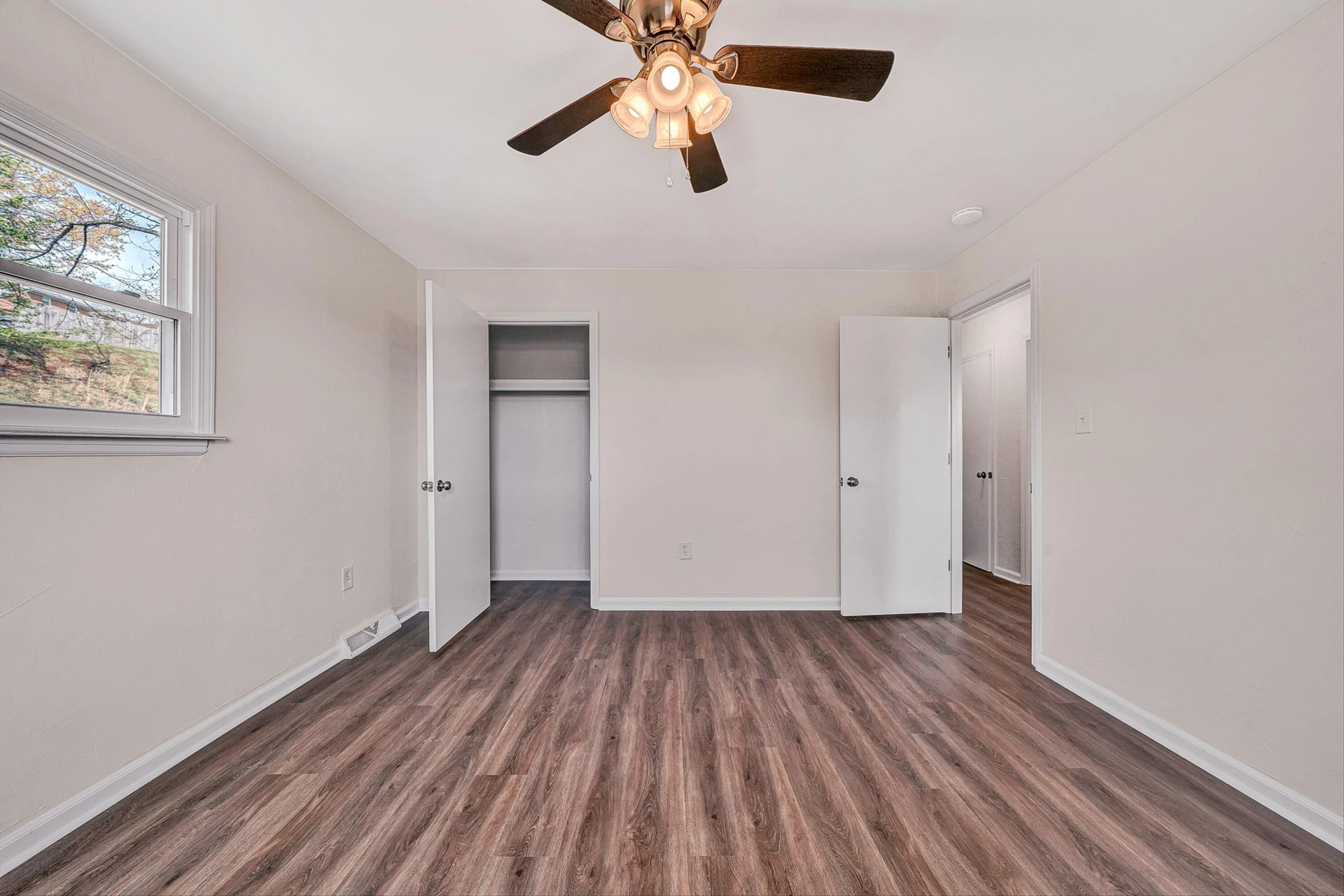736 Ramada RD - Photo 15