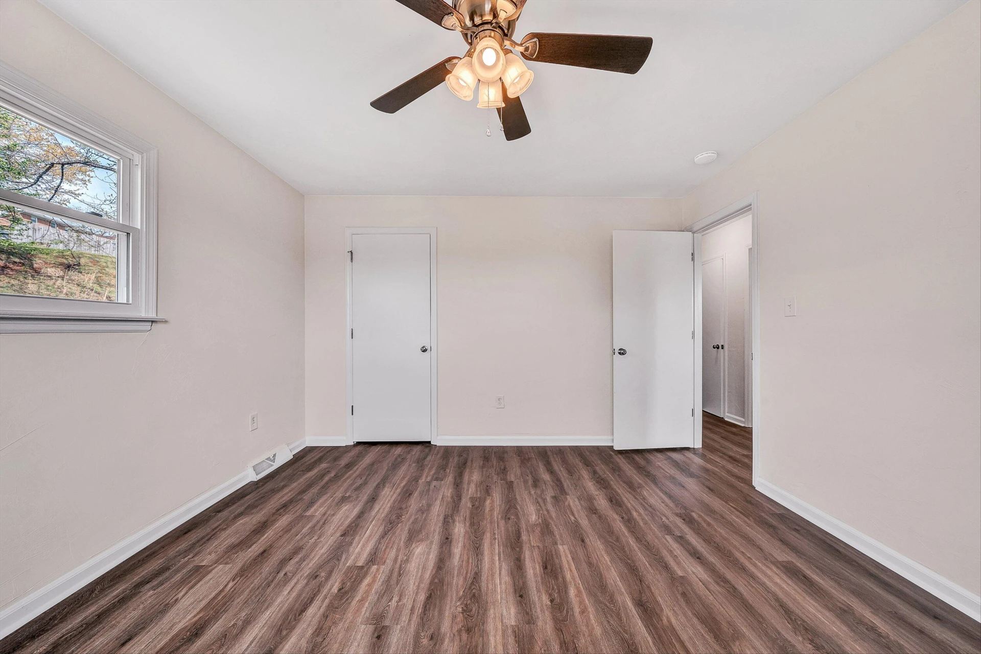 736 Ramada RD - Photo 16